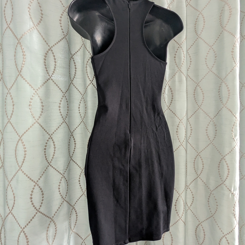 Solemio Los Angeles Black Dress W/ Plung Neckline - Small - Picture 4 of 9